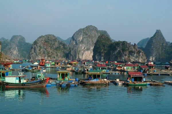 Vietnam Halong Bay by Sarka Holeckova San Francisco and Santa Barbara travel photographer