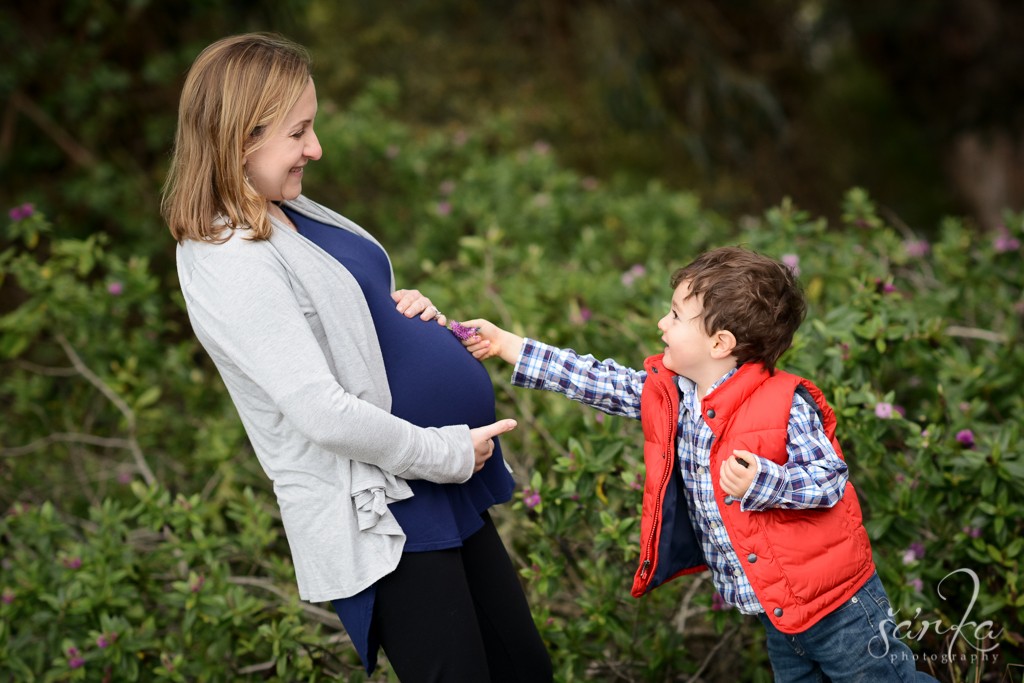 San Francisco pregnancy family session in Presidio beach photographed by Sarka Photography