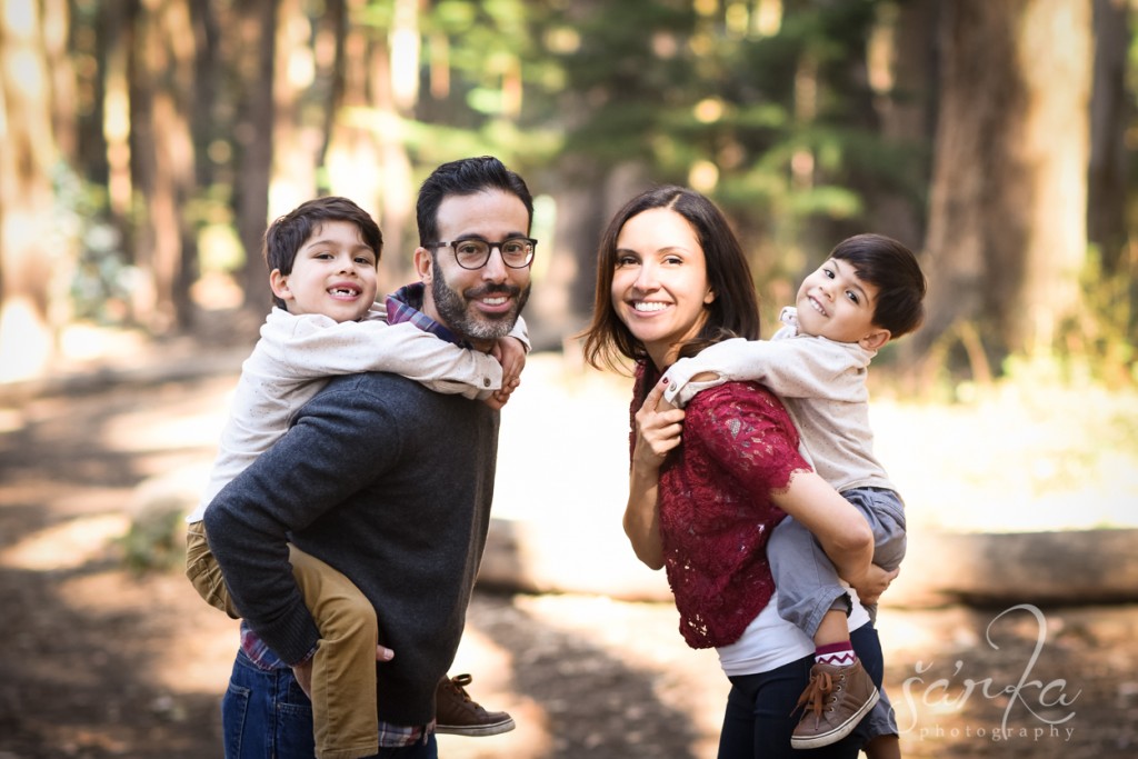 little boys with their parents during a family portraits session in san francisco by sarkaphotography