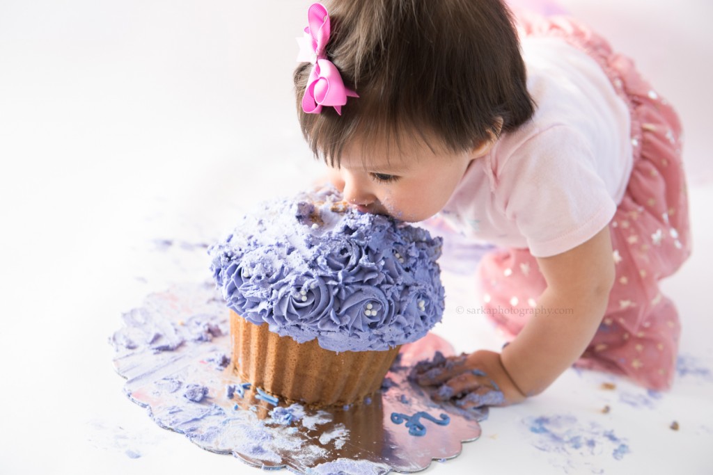 San Jose and Bay Area one year cake smash photographer by sarkaphotography